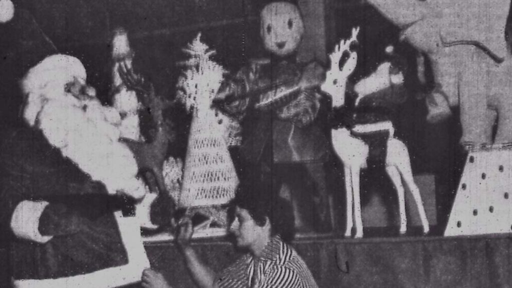 Harold Gale Santa Claus construction from 1946.